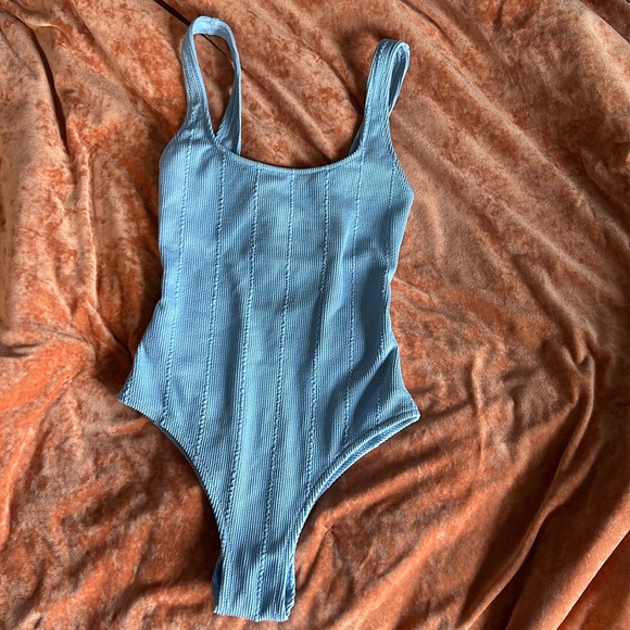 Aerie One Piece Swim Suit - Picture 1 of 8